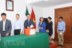 Comunidad internacional continúa el envío de asistencia a Laos