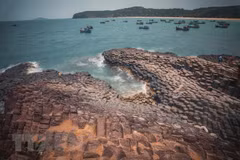 Turistas prefieren playas durante vacaciones por el Día Nacional de Vietnam