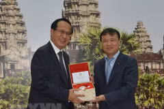 Vietnam y Camboya impulsan comercio transfronterizo