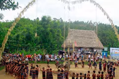 Centenares de artistas participan en Festival primaveral de etnias en provincia vietnamita