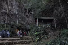 Tailandia busca equipo de fútbol infantil desaparecido en cueva 