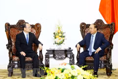 Premier vietnamita recibe a presidente de grupo hongkonés Sunwah 