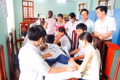 Ofrecerán exámenes médicos gratuitos a trabajadores en zonas industriales vietnamitas