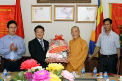 Sangha Budista de Vietnam, puente entre el Partido y Estado con monjes y fieles 