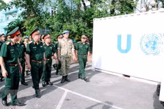 viceministro de Defensa, coronel general Nguyen Chi Vinh