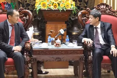 Vietnam y Kazajistán fortalecen cooperación en periodismo