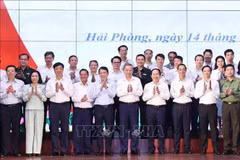 El secretario general del Partido Comunista de Vietnam, To Lam, y los delegados (Foto: VNA)