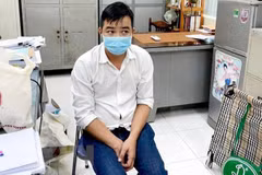 Arrestan en Vietnam a director de empresa por aumentar precios de kits de prueba del COVID-19