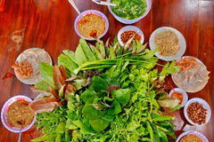 Ensalada de hojas, plato estrella en la provincia vietnamita de Kon Tum