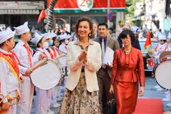 Directora general de la UNESCO asiste a ceremonia inicial del nuevo año escolar en Hanoi