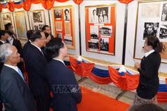 Inauguran exposición de materiales de archivo sobre relaciones Vietnam-Laos