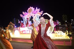Carnaval callejero Sun Fest marca un verano emocionante en Da Nang