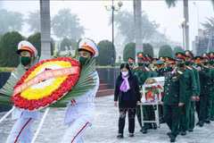 Rinden homenaje póstumo a combatientes vietnamitas caídos en Laos