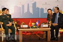Vietnam busca promover cooperación en defensa con países vecinos 