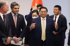 Premier vietnamita recibe a gerentes de organizaciones mundiales