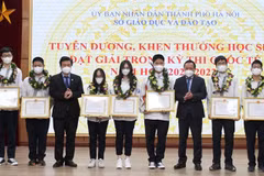 Hanoi honra a estudiantes ganadores de premios internacionales