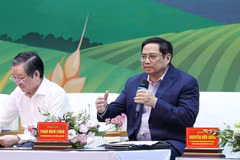 Primer ministro de Vietnam sostiene diálogo con agricultores