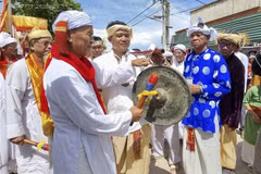 Celebran mayor festival de pueblo de Cham en provincia vietnamita 