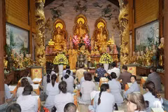 Vietnamitas en Laos rinden tributo a soldados caídos en la batalla de Gac Ma