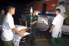 Trasladan paciente desde distrito isleño a Ciudad Ho Chi Minh por helicóptero