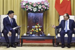 Presidente de Vietnam propone a grupo Lotte aumentar inversiones en país 