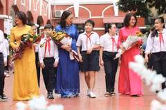 Presidente vietnamita extiende mejores deseos a docentes de todo el país