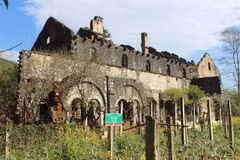 La belleza del antiguo monasterio de Ta Phin en Sapa