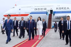 Presidente de Corea del Sur inicia su visita de Estado a Vietnam