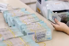 Transacciones por valor de 400 millones de VND deben informarse al Banco Estatal de Vietnam a partir de hoy