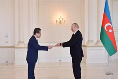 Embajador vietnamita presenta cartas credenciales al presidente Ilham Aliyev 