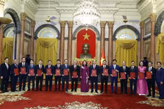 Designan a 15 nuevos embajadores vietnamitas para mandato 2023-2026 