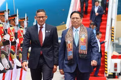 Premier vietnamita llega a Indonesia para asistir a la 43ª Cumbre de ASEAN
