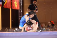 Atletas aseguran más medallas de oro para Vietnam en SEA Games 32