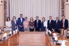 Ciudad Ho Chi Minh impulsa cooperación con socios franceses 