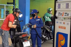 Precios de gasolina en Vietnam se reducen