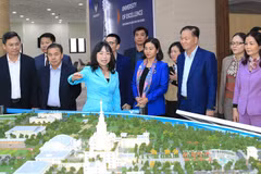 Delegación partidista laosiana continúa agenda de trabajo en Hanoi