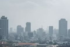 Grave contaminación del aire golpea a Yakarta