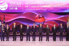 Inauguran 43ª Cumbre de ASEAN en Yakarta