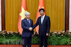 Presidente del Frente de Patria de Vietnam extiende felicitación a China por Día Nacional