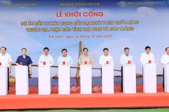 Premier realiza visita de trabajo en provincia de Tra Vinh