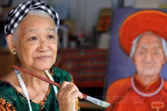 Artista dedica toda corazón para pintar a madres heroicas vietnamitas