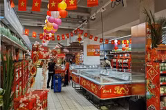 Presentan productos más conocidos de Vietnam en supermercados franceses