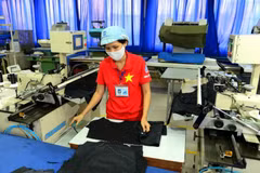 Vietnam busca diversificar suministro de materias primas para confecciones textiles