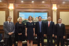 Fortalecen cooperación entre Ciudad Ho Chi Minh y socios húngaros