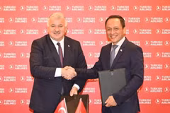 Vietnam Airlines firma acuerdo de cooperación con Turkish Airlines