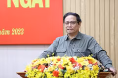 Premier vietnamita insta a identificar zona económica como nuevo motor de crecimiento
