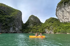 Bahía de Ha Long, destino favorito de turistas españoles