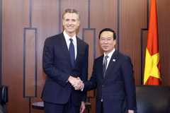 Presidente de Vietnam recibe al gobernador del estado de California