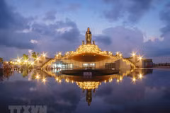 Reconocen record de estatua budista en Tay Ninh como la más alta de bronce en Asia