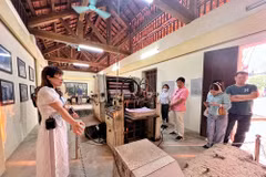 Resaltan primera fábrica de impresión de dinero en Vietnam